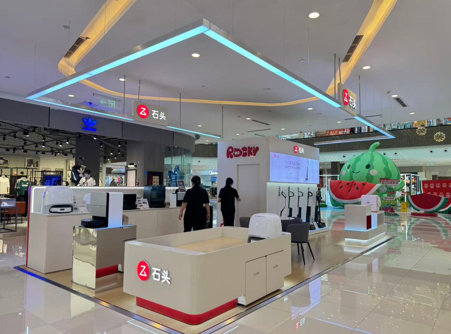 郑州丹尼斯航海路店